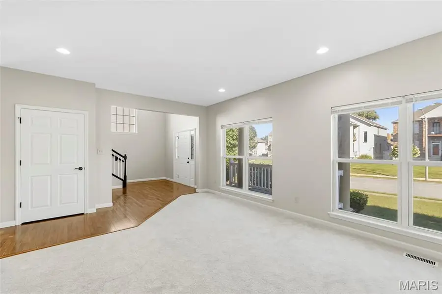 5882 Clemens Avenue, Saint Louis, MO 63112 - #3