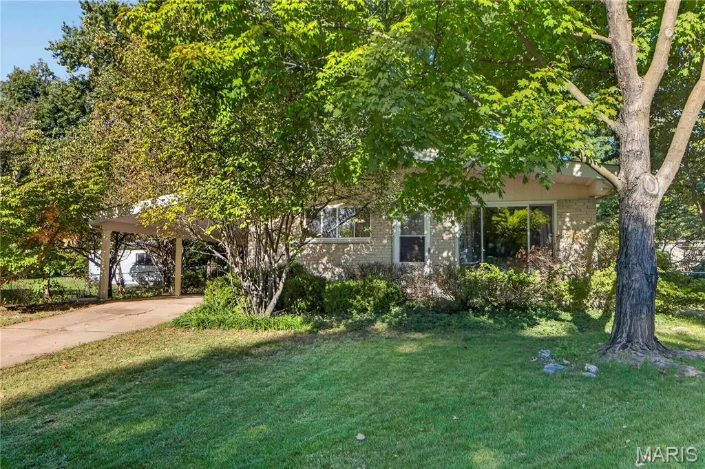 1365 Parakeet Lane, Florissant, MO 63031 - #1