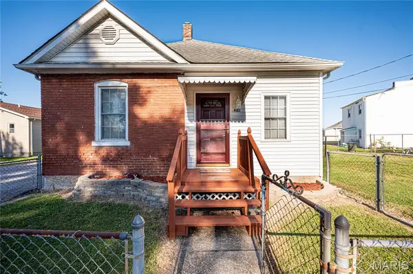 921 Columbia Road, Dupo, IL 62239