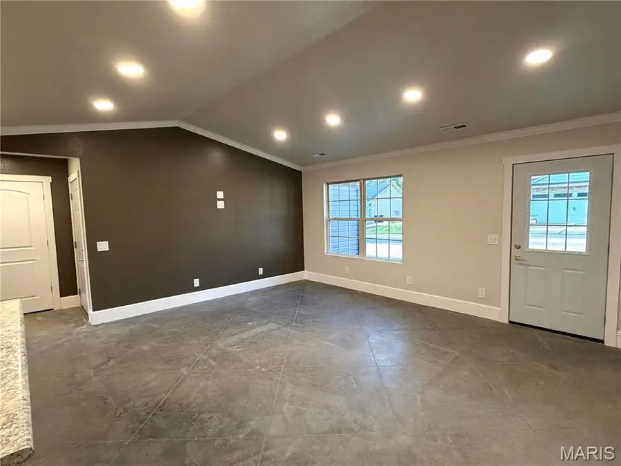 104 Avery Lane, Poplar Bluff, MO 63901 - #3