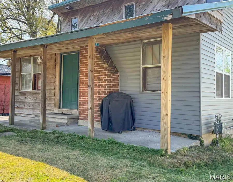 1408 Pine St, Dexter, MO 63841 - #2