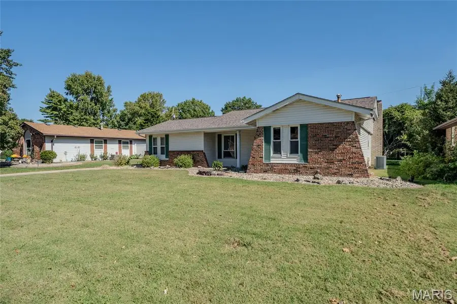 3232 Newell Drive, Granite City, IL 62040 - #2