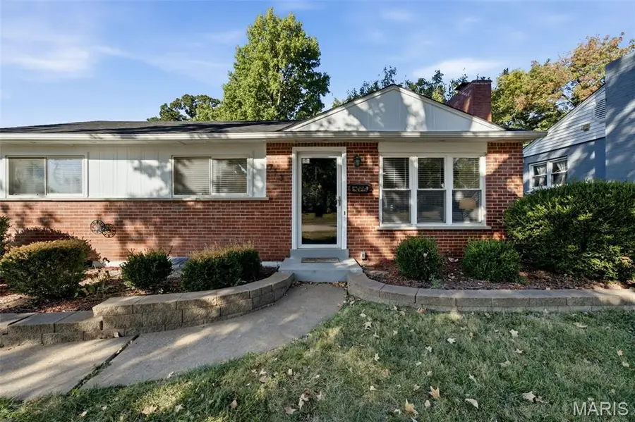 713 Huntwood Lane, Kirkwood, MO 63122 - #3