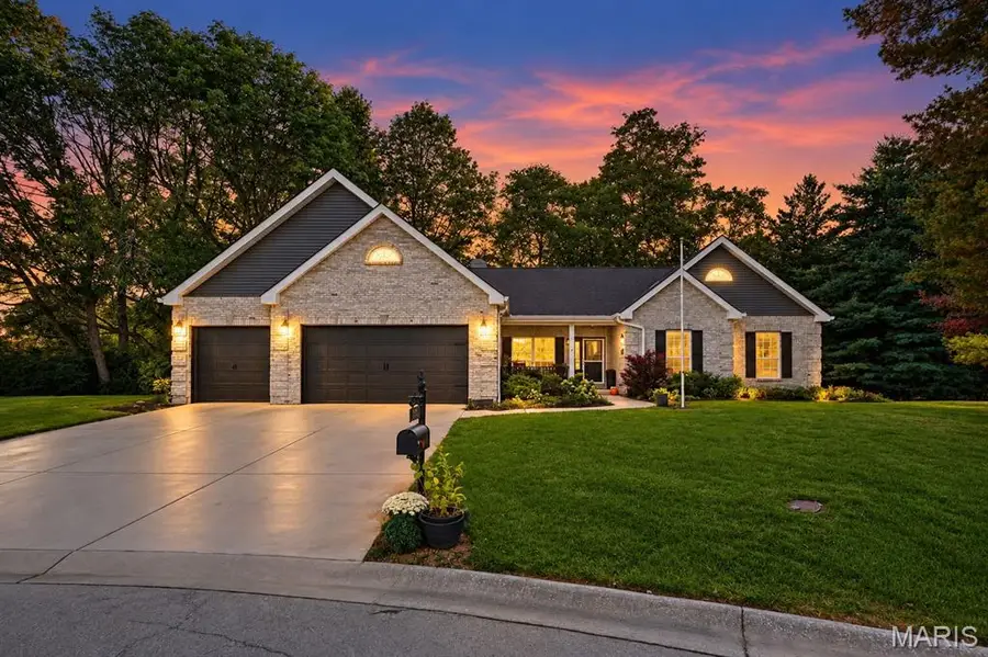 9 7th Fairway Court, Belleville, IL 62220 - #2