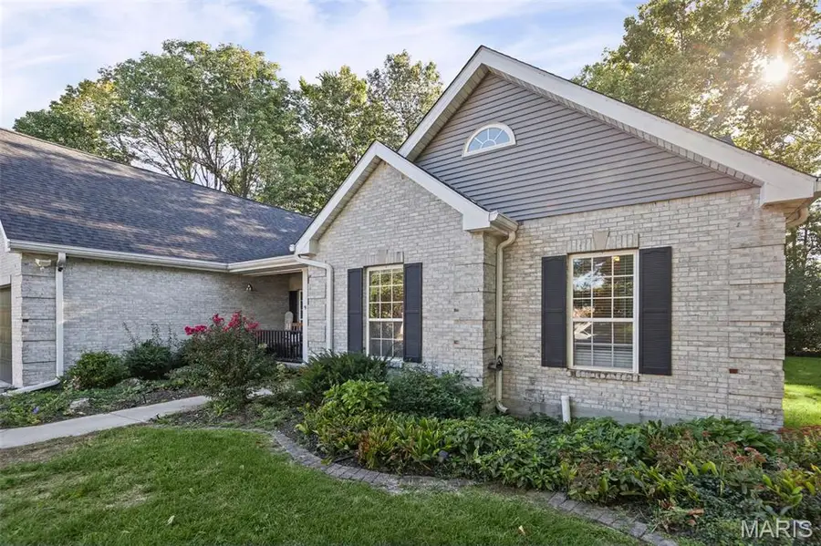 9 7th Fairway Court, Belleville, IL 62220 - #3