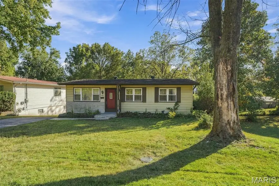 486 Scenic Drive, Saint Louis, MO 63137 - #2