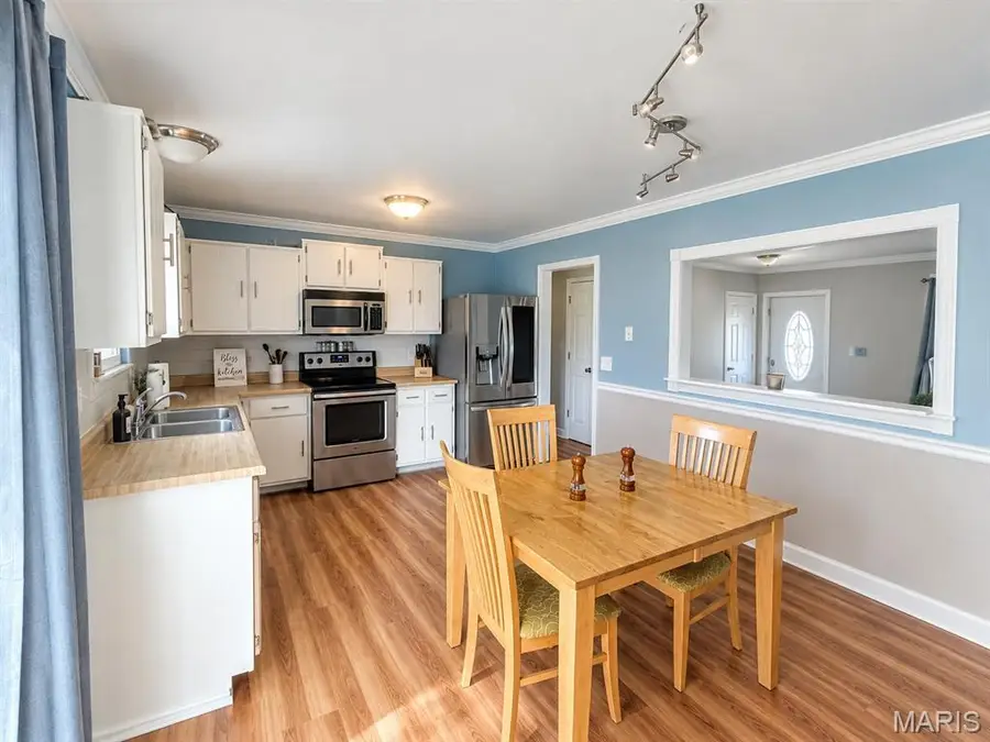 1 Mineral Drive, Saint Peters, MO 63376 - #3