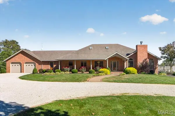 5024 State Route 159, Smithton, IL 62285