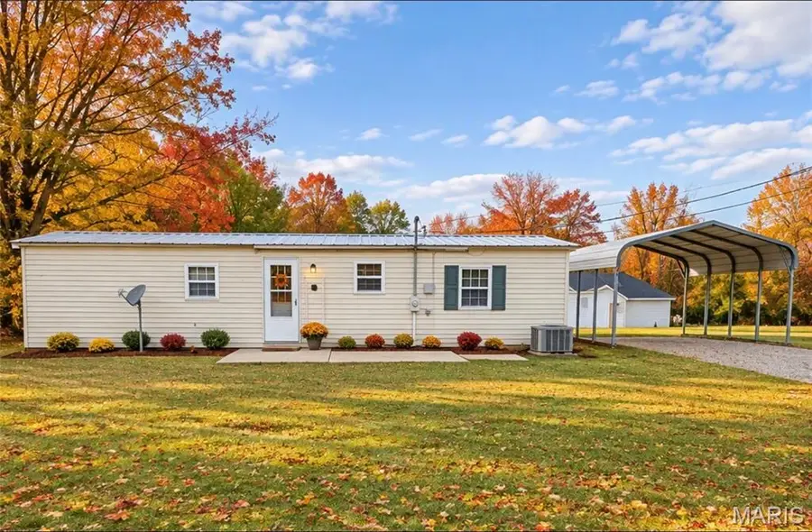 3654 College Road, Farmington, MO 63640 - #3