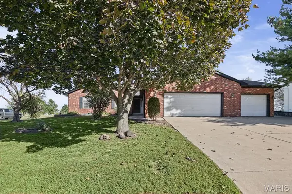 45 Legacy Drive, Granite City, IL 62040