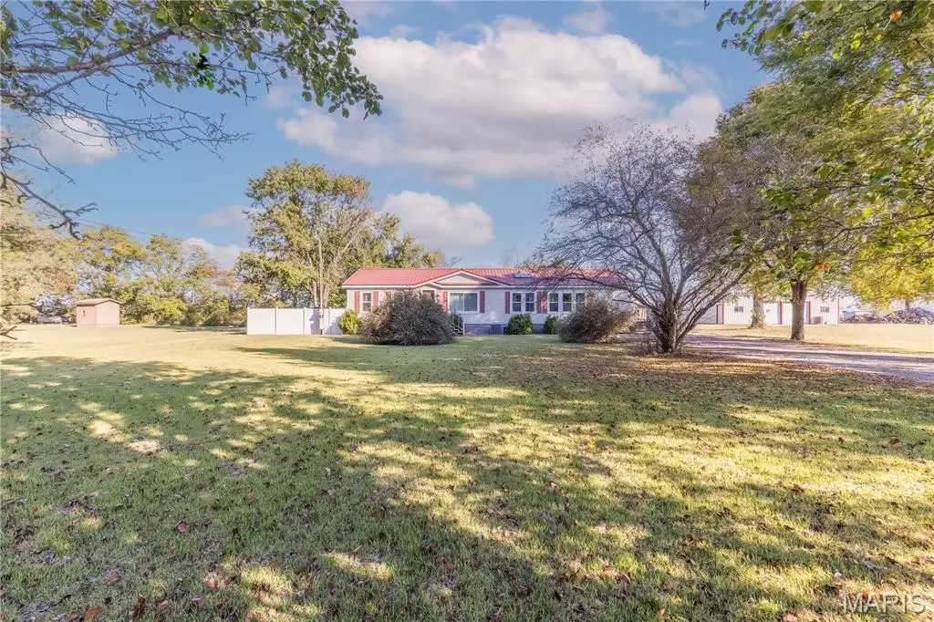 54 Robin Wood Lane, Sikeston, MO 63801 - #1