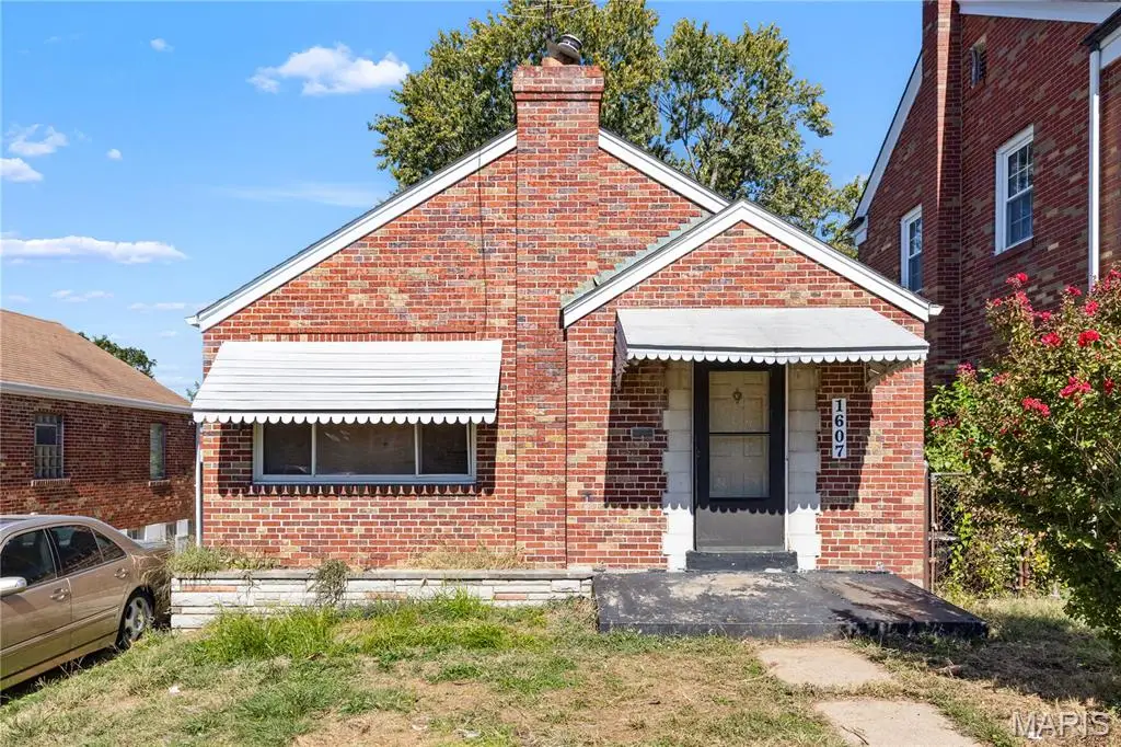 1607 Veronica Avenue, Saint Louis, MO 63147 - #1