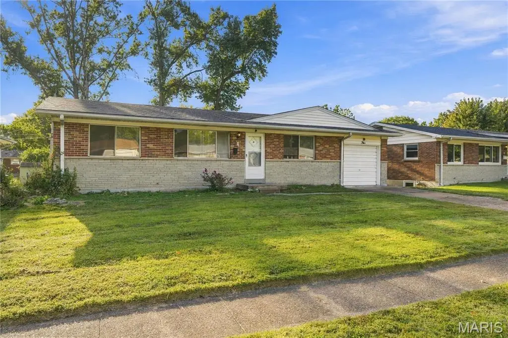 5 Hammes Drive, Florissant, MO 63031 - #1