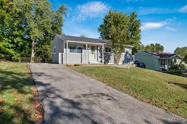 855 Sunset Drive, Arnold, MO 63010