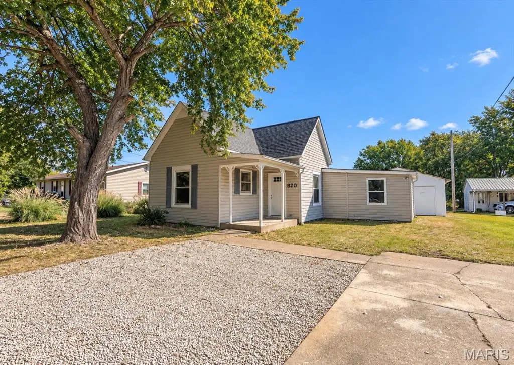 820 N Carleton Street, Farmington, MO 63640 - #1