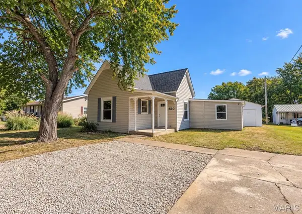 820 N Carleton Street, Farmington, MO 63640