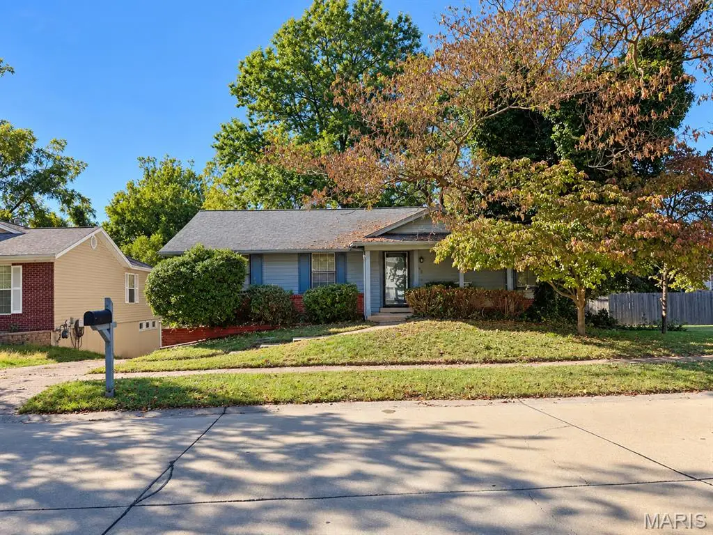 2335 Bennington Place, Maryland Heights, MO 63043 - #1