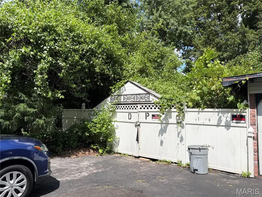 1542 Starlight Drive, Saint Louis, MO 63135 - #3