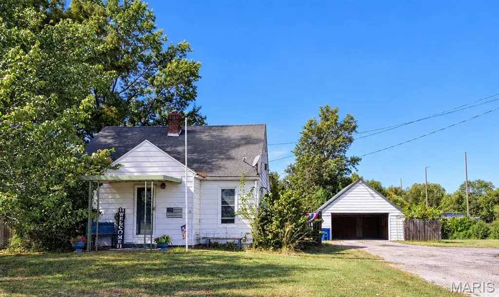 1367 S Washington, Du Quoin, IL 62832 - #1
