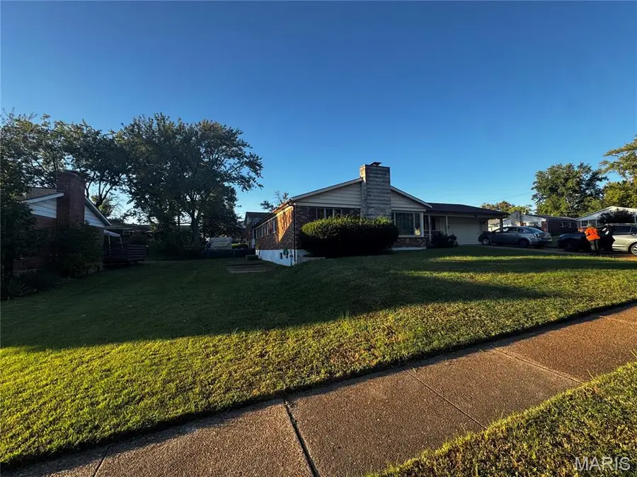 1665 Zurich Drive, Florissant, MO 63031 - #2