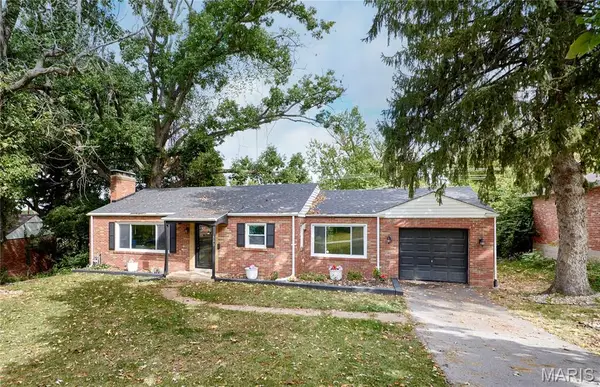 153 Signal Hill Drive, St Louis, MO 63121