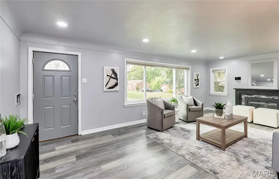 153 Signal Hill Drive, Saint Louis, MO 63121 - #2