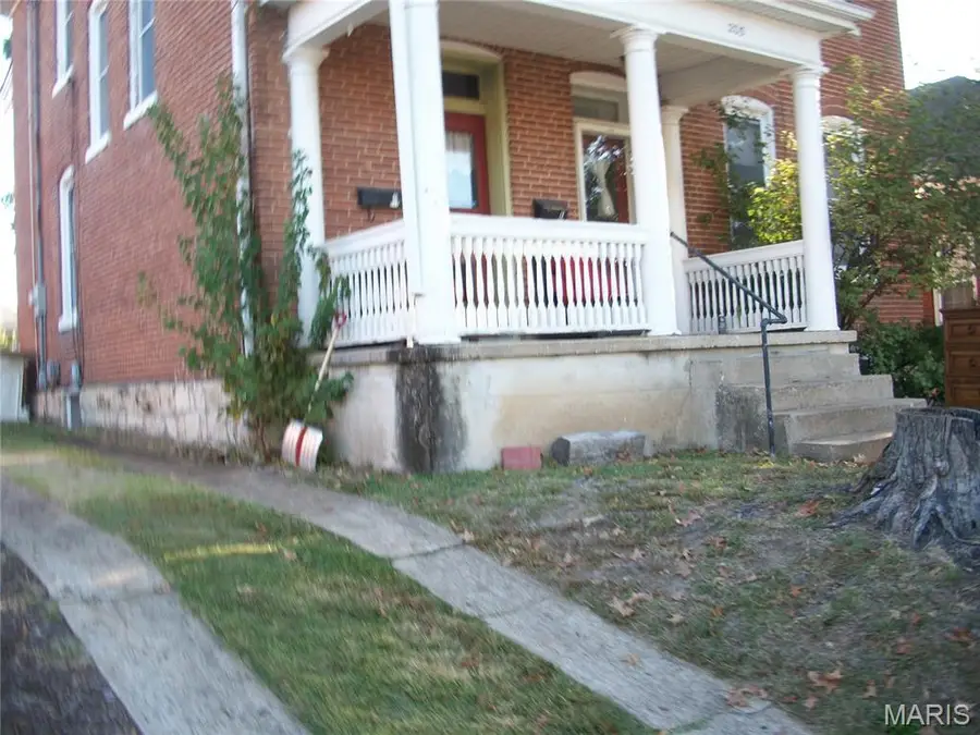 205 W Fourth Street, Washington, MO 63090 - #2