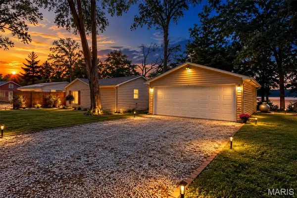1734 Moonglow Road, Centralia, IL 62801