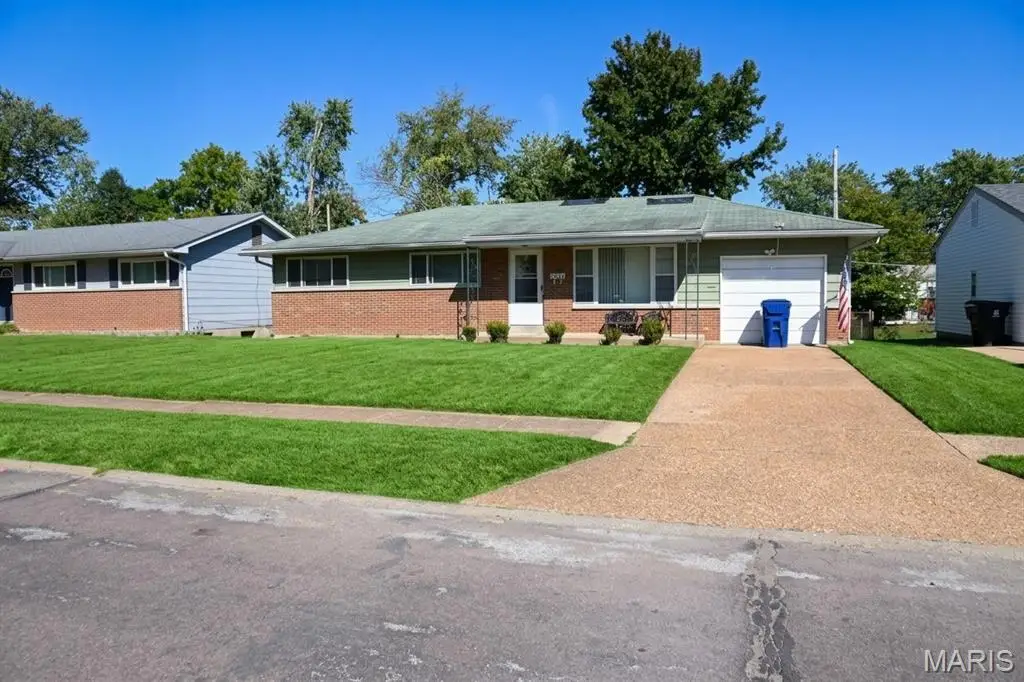 1281 Aspen Drive, Florissant, MO 63031 - #1