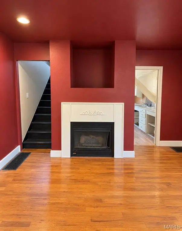 106 E Jefferson Avenue, Richland, MO 65556 - #3