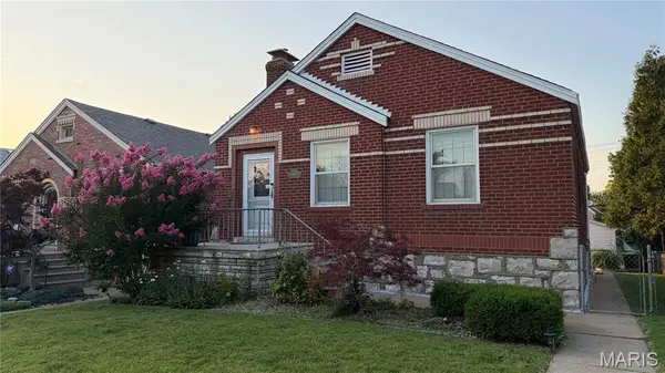 5645 Tholozan Avenue, St Louis, MO 63109