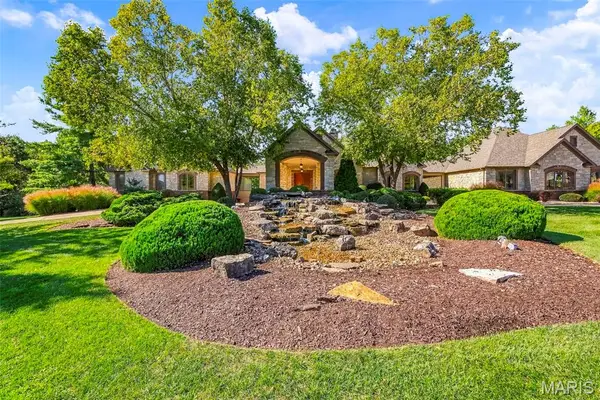 1177 August Lake Drive, Defiance, MO 63341