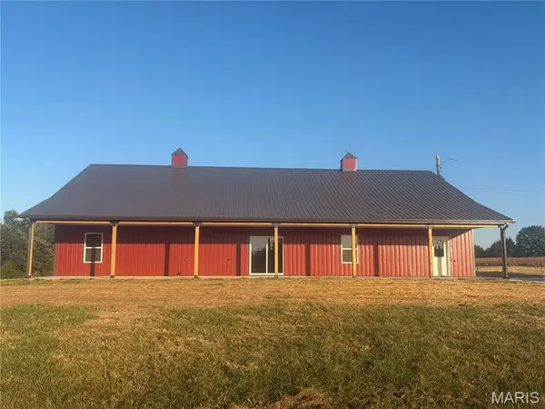 11404 Hwy 24, Madison, MO 65263