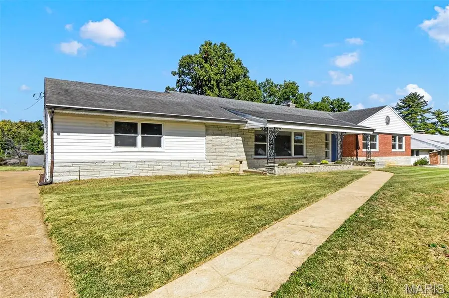 7 Biritz Drive, Saint Louis, MO 63137 - #2