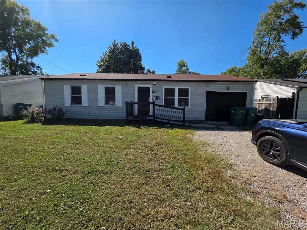 35 Westwood Drive, Cahokia, IL 62206 - #1