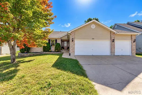 234 Romaine Spring View, Fenton, MO 63026