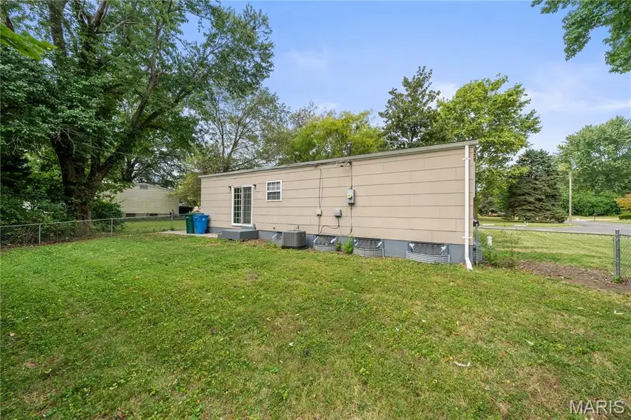 1070 Campion Lane, Florissant, MO 63031 - #3