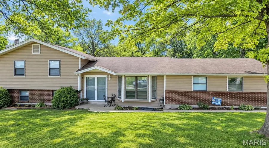 111 Valvero Drive, Saint Charles, MO 63304 - #2