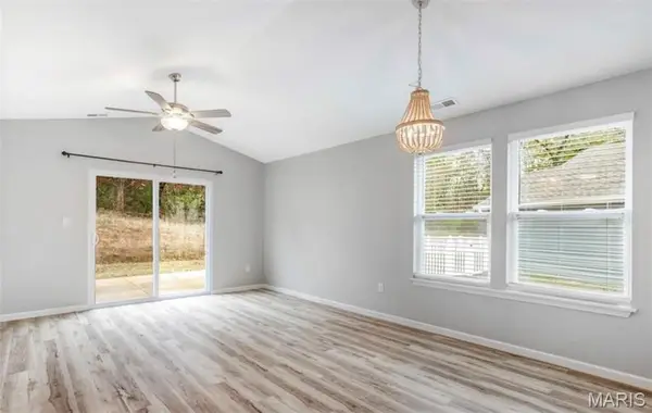 926 Osage Villa Court, Villa Ridge, MO 63089