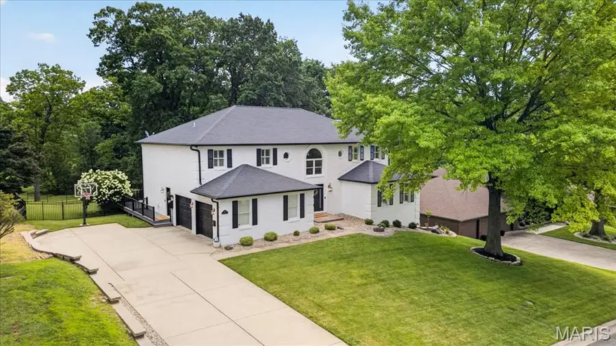210 S Fairway Drive, Belleville, IL 62223 - #2