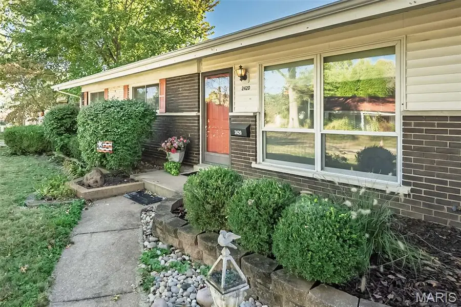 2420 Canter Way, Overland, MO 63114 - #2