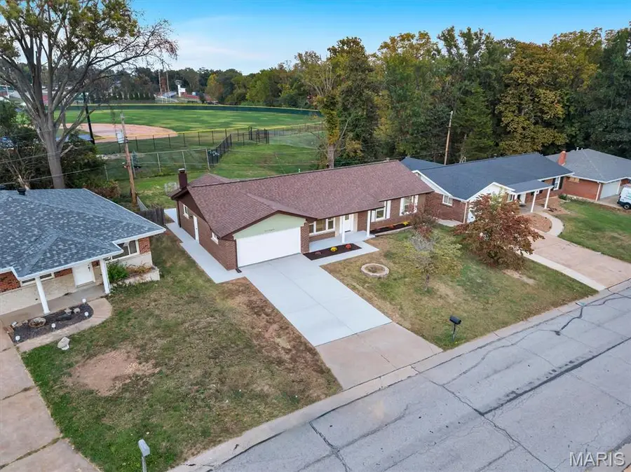 1125 Hawkstone Lane, Saint Louis, MO 63125 - #2