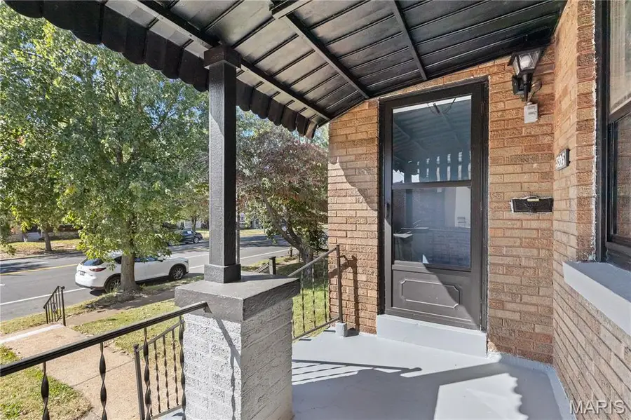 5225 Chippewa Street, Saint Louis, MO 63109 - #3
