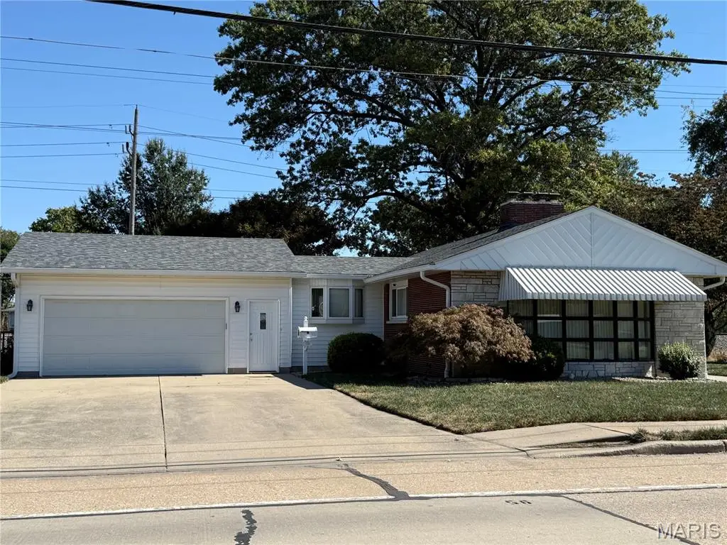 506 S Delmar Avenue, Hartford, IL 62048 - #1