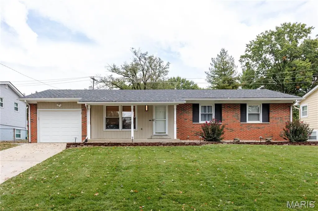 2 Biscayne Drive, Edwardsville, IL 62025 - #1