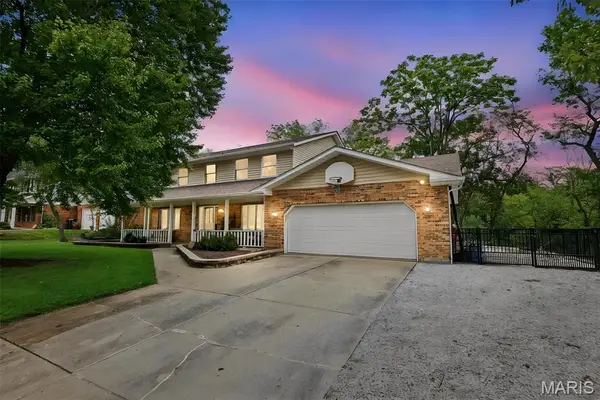 28 Clark Drive, Fairview Heights, IL 62208