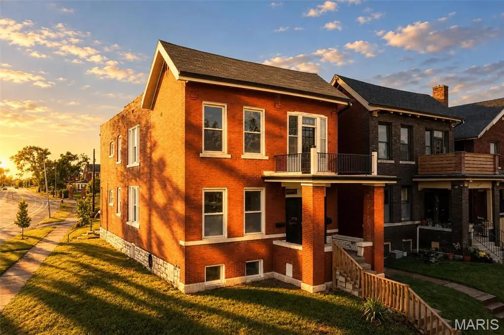 4582 Clarence Avenue, Saint Louis, MO 63115 - #1