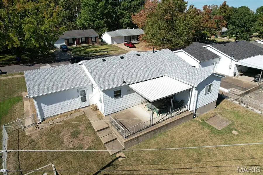 10646 Foxpath Drive, Bellefontaine Neighbors, MO 63137 - #2