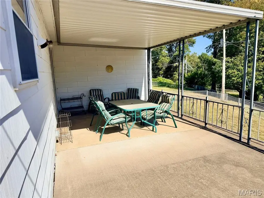 10646 Foxpath Drive, Bellefontaine Neighbors, MO 63137 - #3