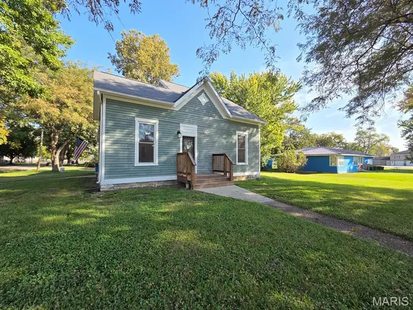 614 White Street, Canton, MO 63435
